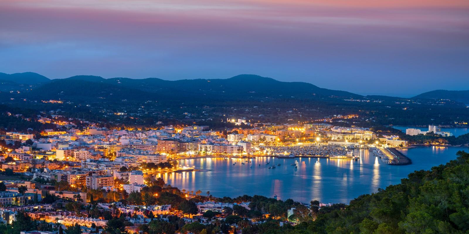 5 Razones para Comprar en Ibiza en 2025: Oportunidades de Inversión y Calidad de Vida en la Isla